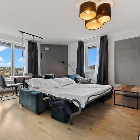 Lam Premiere - Ac - Awesome View In Bratislava Apartment Luaran gambar