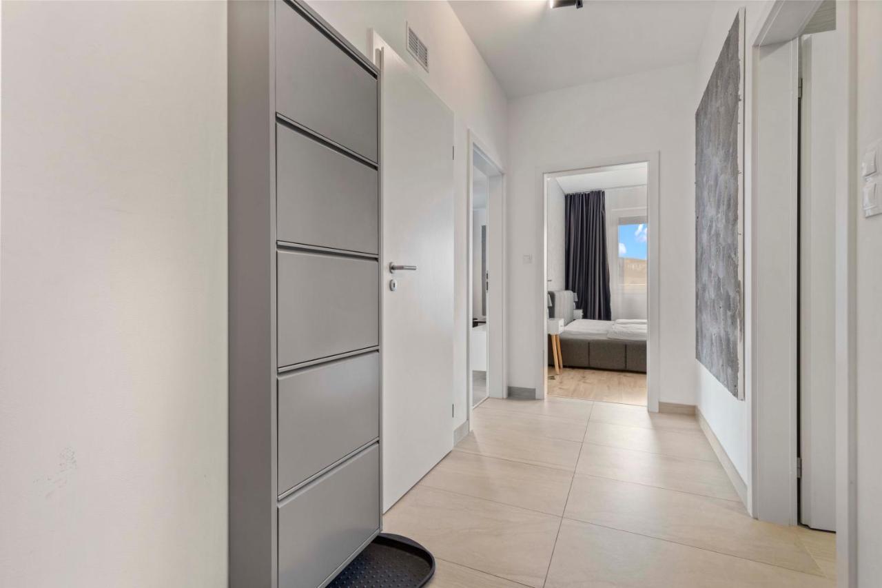 Lam Premiere - Ac - Awesome View In Bratislava Apartment Luaran gambar