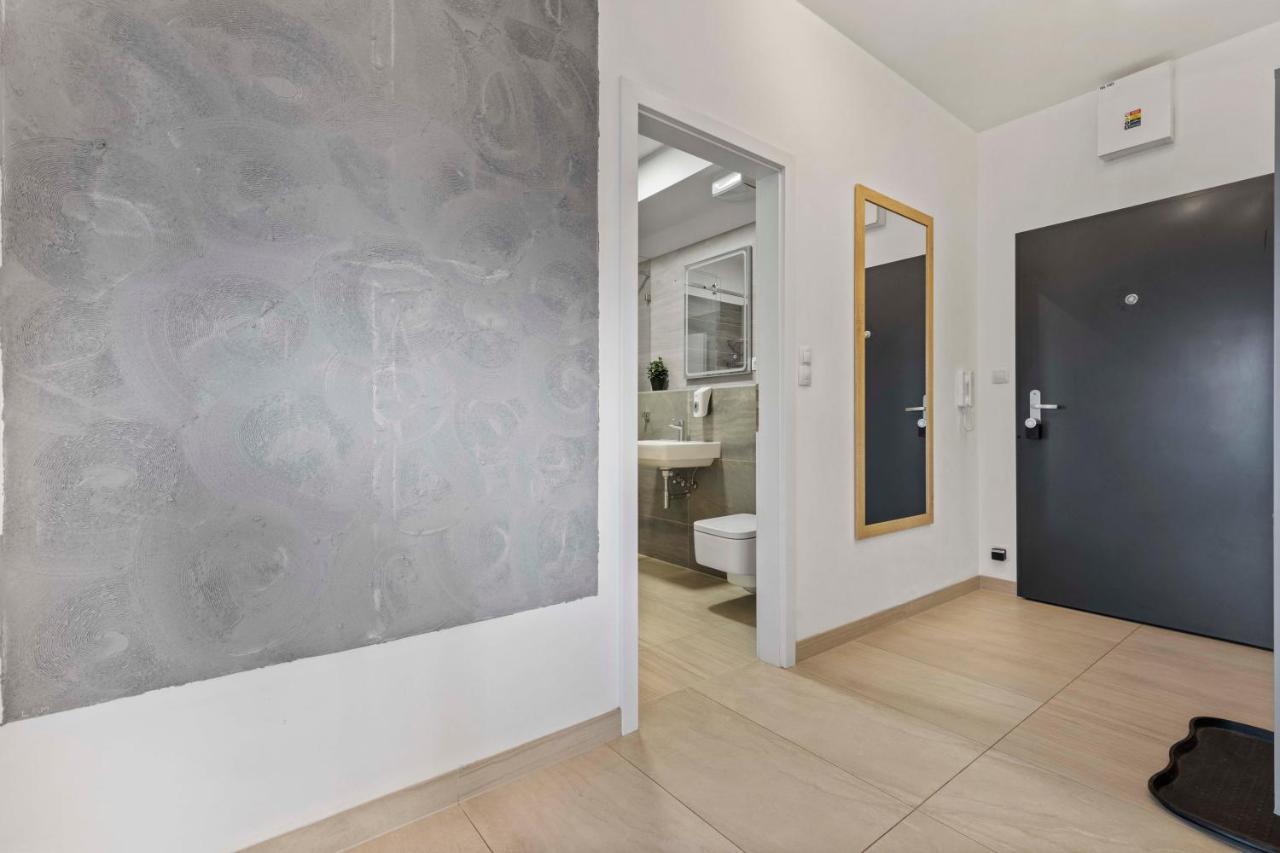 Lam Premiere - Ac - Awesome View In Bratislava Apartment Luaran gambar